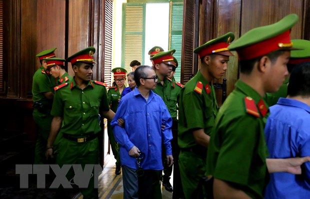 Vụ mua bán 379 bánh heroin: 8 án tử hình và 1 án chung thân