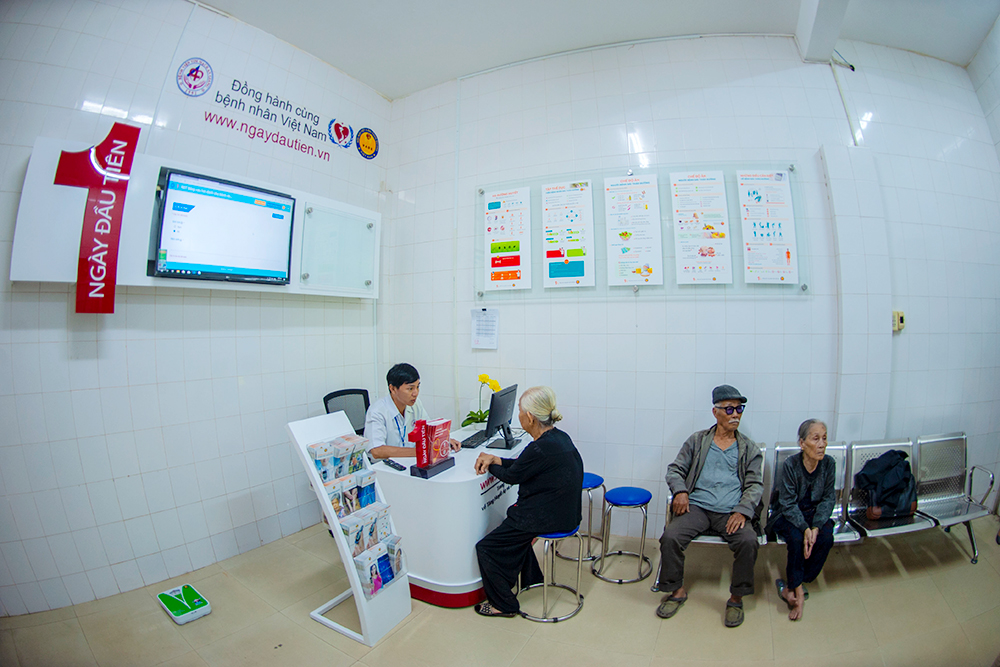 Khánh thành Phòng tư vấn miễn phí bệnh tăng huyết áp và đái tháo đường “ Ngày đầu tiên” Khánh thành Phòng tư vấn miễn phí bệnh tăng huyết áp và đái tháo đường “ Ngày đầu tiên”