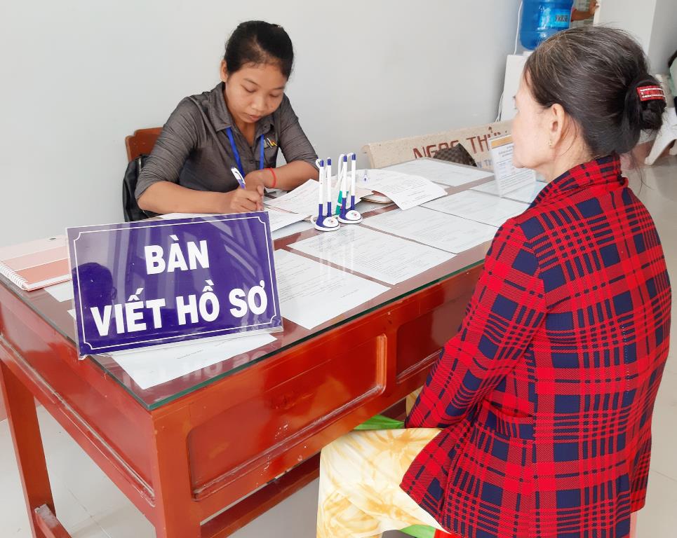 Hiệu quả mô hình Hỗ trợ đồng bào dân tộc thiểu số Khmer thực hiện thủ tục hành chính