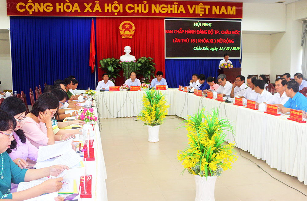Châu Đốc: Nêu cao tinh thần trách nhiệm, phấn đấu đạt các chỉ tiêu
kinh tế - xã hội năm 2019
