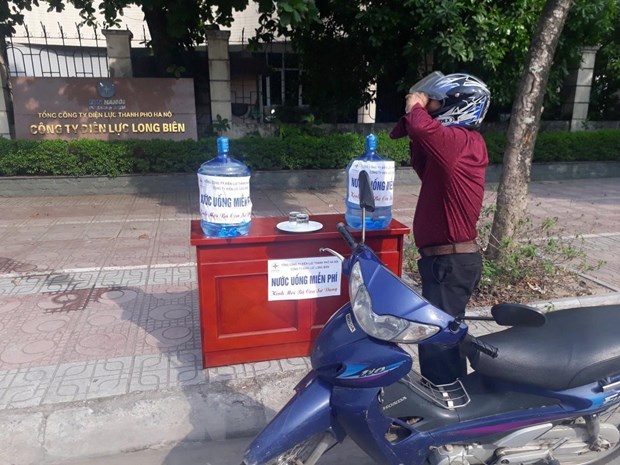 Bắc Bộ nhiệt độ gia tăng, nhiều khu vực ngày nắng đêm mưa