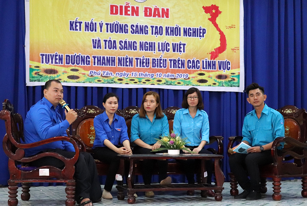 Ủy ban Hội Liên hiệp Thanh niên Việt Nam huyện Phú Tân tổ chức Ngày hội “Tôi yêu Tổ quốc tôi” Ủy ban Hội Liên hiệp thanh niên Việt Nam huyện Phú Tân tổ chức Ngày hội “Tôi yêu Tổ quốc tôi”