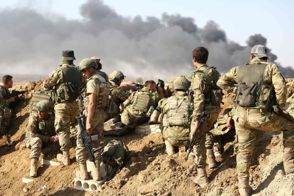 Tổng thống Mỹ ký sắc lệnh trừng phạt Thổ Nhĩ Kỳ vì tấn công người Kurd ở Syria