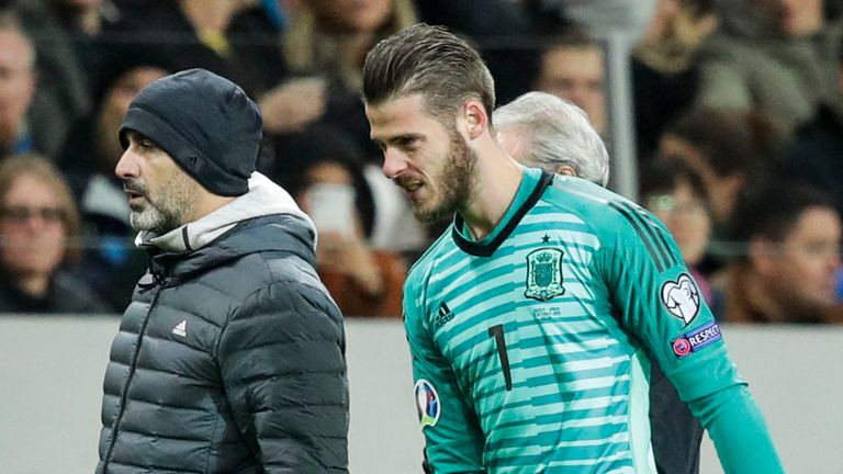 MU mất hai ngôi sao sáng giá nhất khi gặp Liverpool