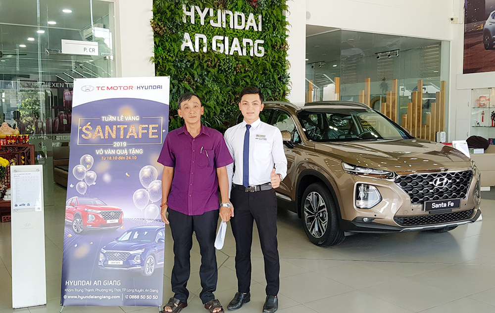 Trải nghiệm Hyundai Santafe 2019 với nhiều ưu đãi Trải nghiệm Hyundai Santafe 2019 với nhiều ưu đãi