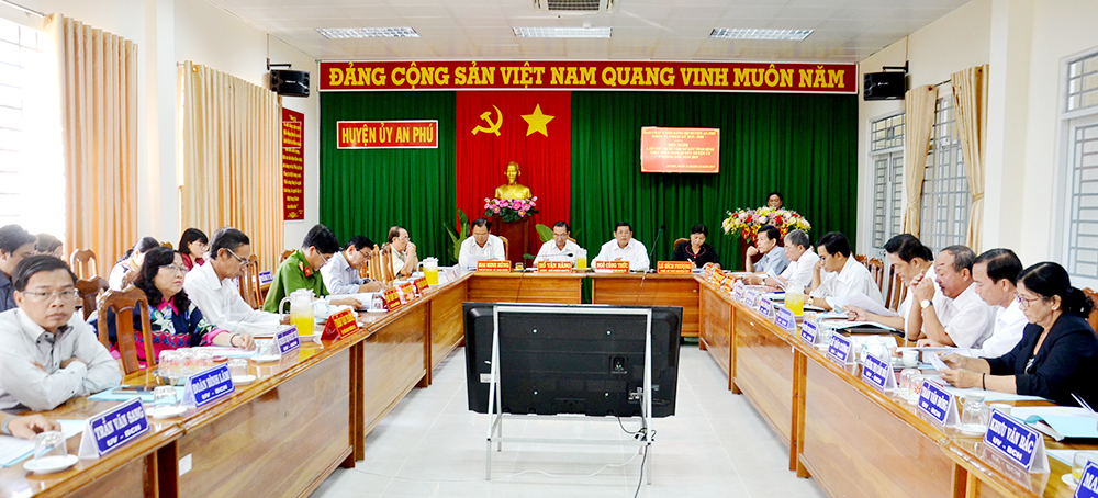Hội nghị Ban chấp hành Đảng bộ huyện An Phú Hội nghị Ban chấp hành Đảng bộ huyện An Phú