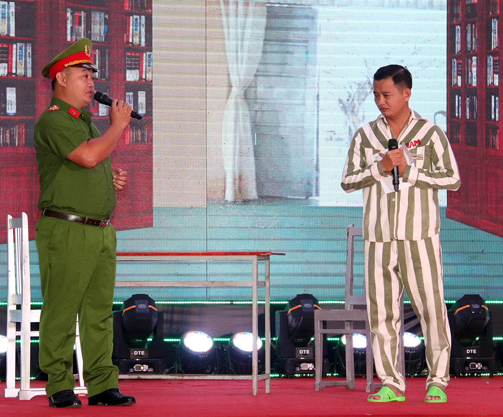 Hội diễn nghệ thuật quần chúng Cụm công tác Đảng và công tác quần chúng số 8