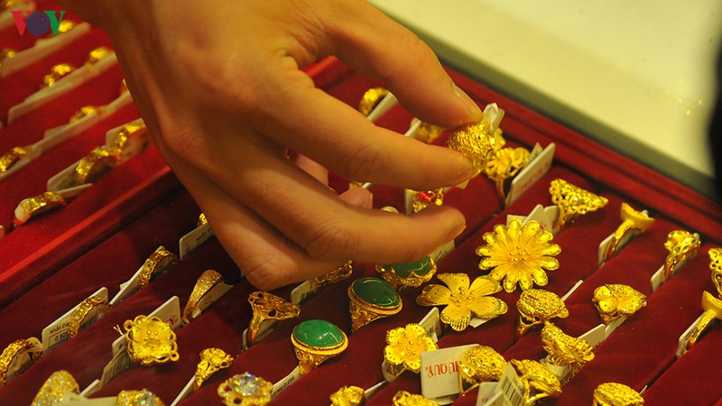 Giá vàng trong nước và thế giới cùng tăng nhẹ