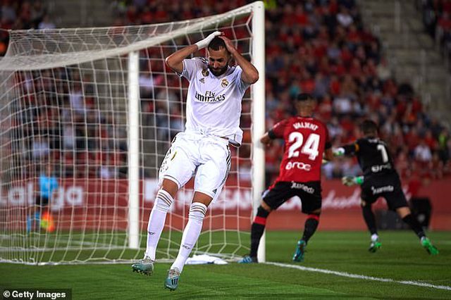 Thua Mallorca, Real Madrid mất ngôi đầu bảng vào tay Barcelona