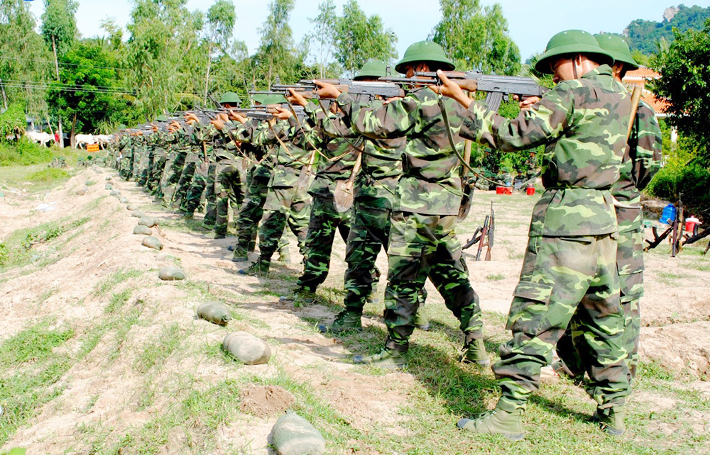 Đảng trong lòng người dân biên giới An Giang - Kỳ cuối: Chắc tay súng giữ vững biên cương Tổ quốc Đảng trong lòng người dân biên giới An Giang Xây dựng cột mốc trong lòng nhân dân - Kỳ cuối: Chắc tay súng giữ vững biên cương Tổ quốc