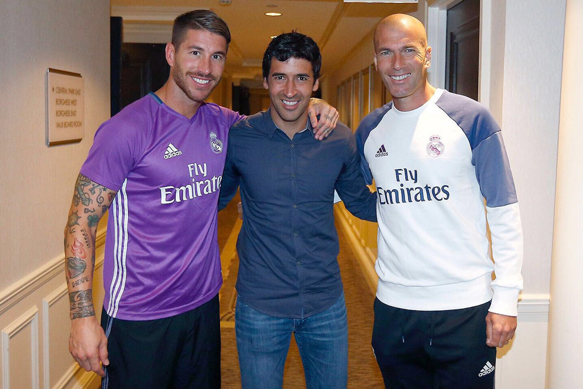 MU chốt xong Mandzukic, Real chọn Raul