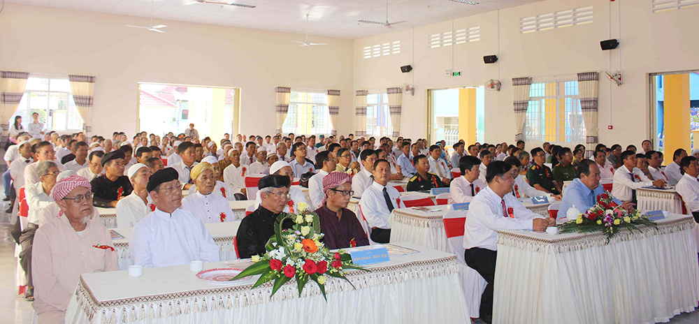 Công bố quyết định của Chủ tịch UBND tỉnh công nhận Châu Phong đạt chuẩn “Xã nông thôn mới” Công bố quyết định của Chủ tịch UBND tỉnh công nhận Châu Phong đạt chuẩn “Xã nông thôn mới”