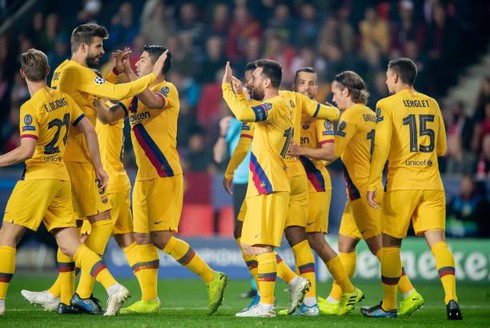 Messi lập công, Barca vất vả giành 3 điểm với đội bóng 'lót đường'