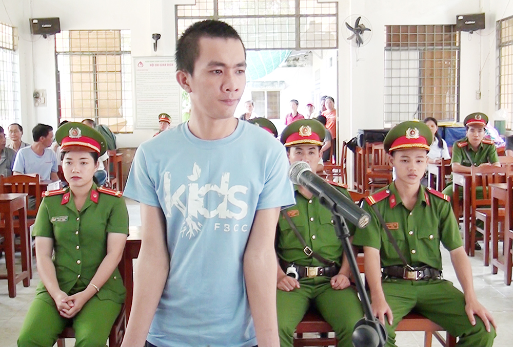 Say rượu, chạy xe chở quá số người quy định Say rượu, chạy xe chở quá số người quy định