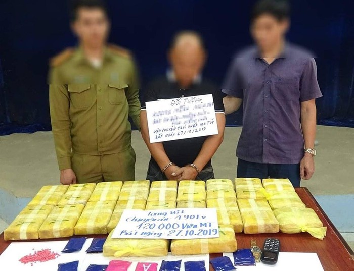 Bắt đối tượng vận chuyển 120.000 viên ma túy từ Lào về Việt Nam