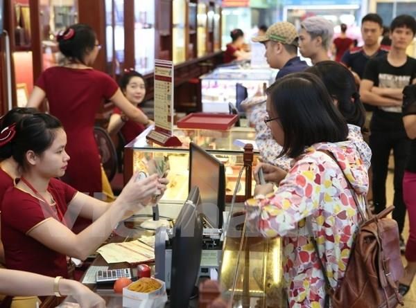 Giá vàng tuần qua lình xình dưới mốc 42 triệu đồng mỗi lượng