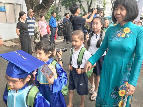 Cô giáo của những “chiến binh” ung thư