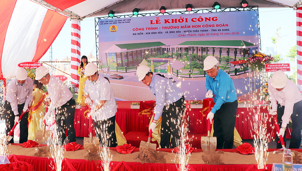 Khởi công xây dựng Trường mầm non Công đoàn