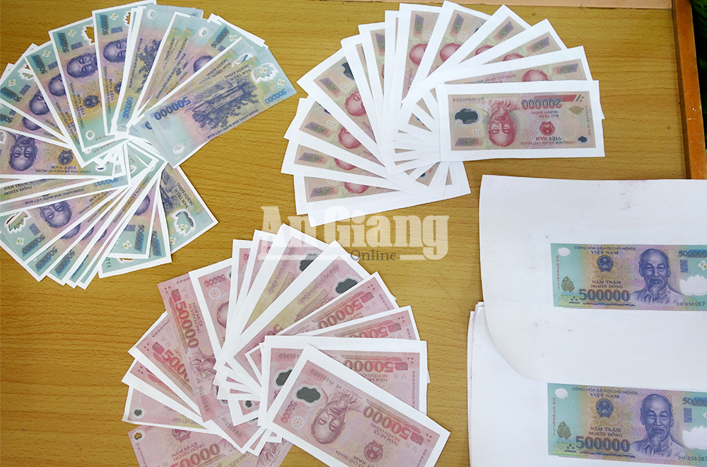 An Giang: Bắt nhóm đối tượng làm và lưu hành tiền giả Bắt nhóm đối tượng làm và lưu hành tiền giả