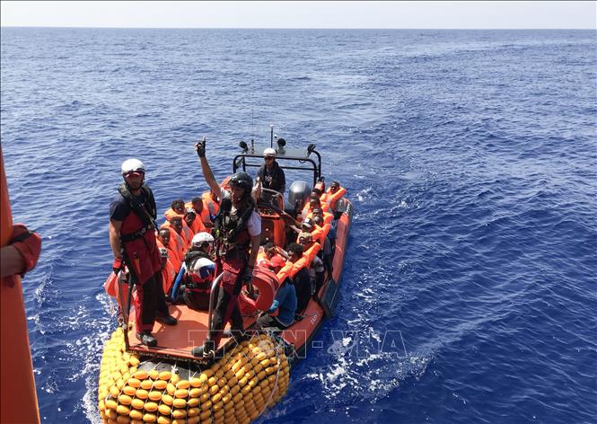 Hải quân Libya cứu 200 người di cư bất hợp pháp