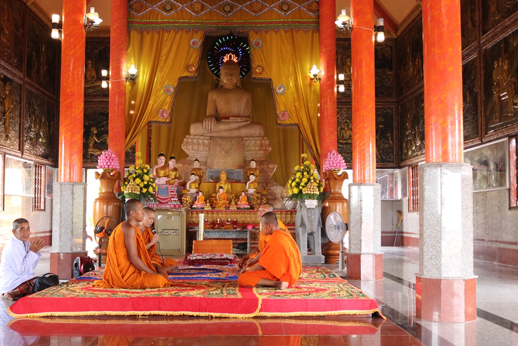 Thiêng liêng ngày lễ Dâng y của đồng bào dân tộc thiểu số Khmer