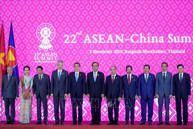 Thủ tướng Nguyễn Xuân Phúc dự Hội nghị Cấp cao ASEAN - Trung Quốc lần thứ 22