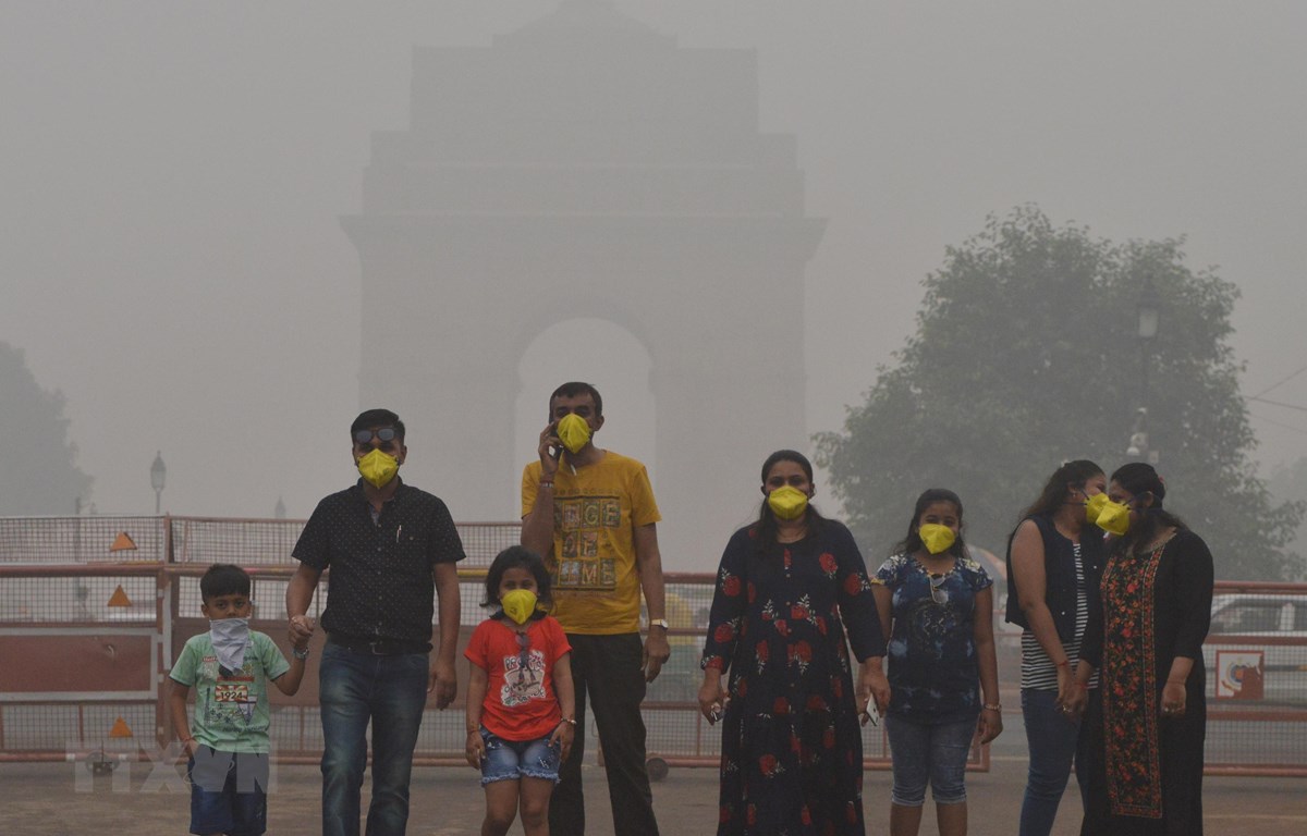 Ấn Độ: Cuộc sống người dân New Delhi đảo lộn vì khói mù nghiêm trọng