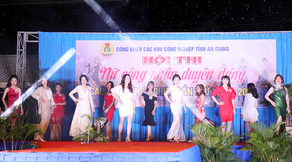 Hội thi “Nữ công nhân duyên dáng” lần thứ I Hội thi “Nữ công nhân duyên dáng” lần thứ I