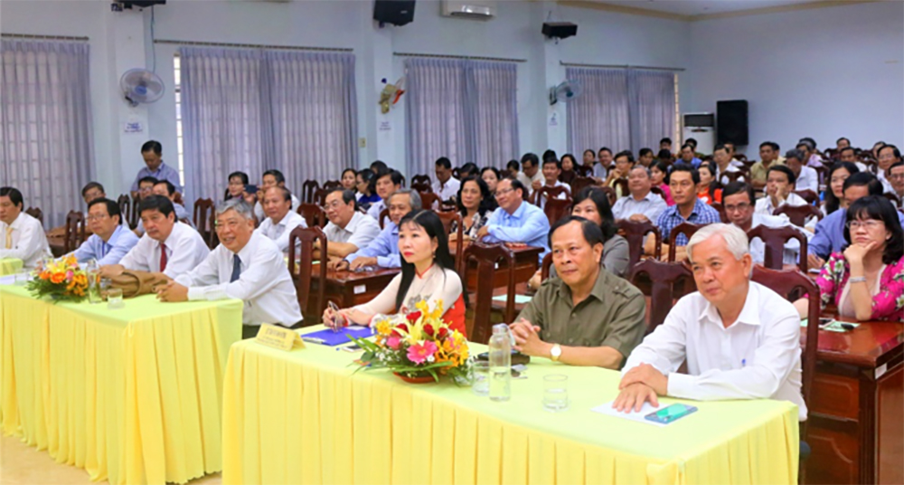 Báo cáo viên Nguyễn Phú Khương đạt giải nhất Hội thi báo cáo viên giỏi cấp tỉnh năm 2019 Hội thi báo cáo viên giỏi cấp tỉnh năm 2019: Báo cáo viên Nguyễn Phú Khương xuất sắc đạt giải Nhất