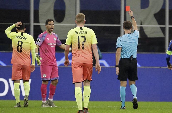Những tấm vé đầu tiên vào vòng loại trực tiếp UEFA Champions League 2019-2020