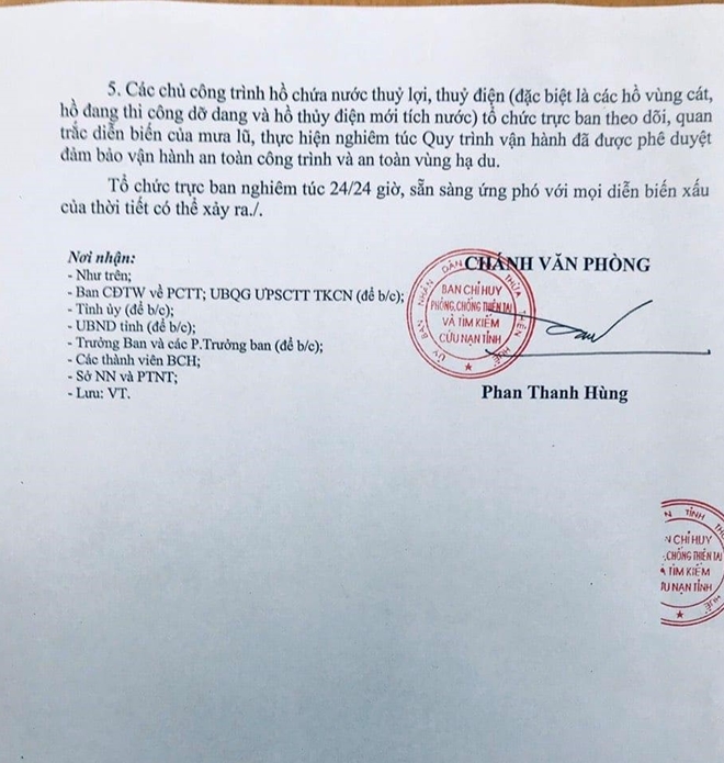 Thừa Thiên Huế kêu gọi hơn 2.000 tàu thuyền vào bờ tránh bão số 6