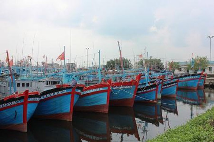 Quảng Ngãi gấp rút ứng phó với bão số 6