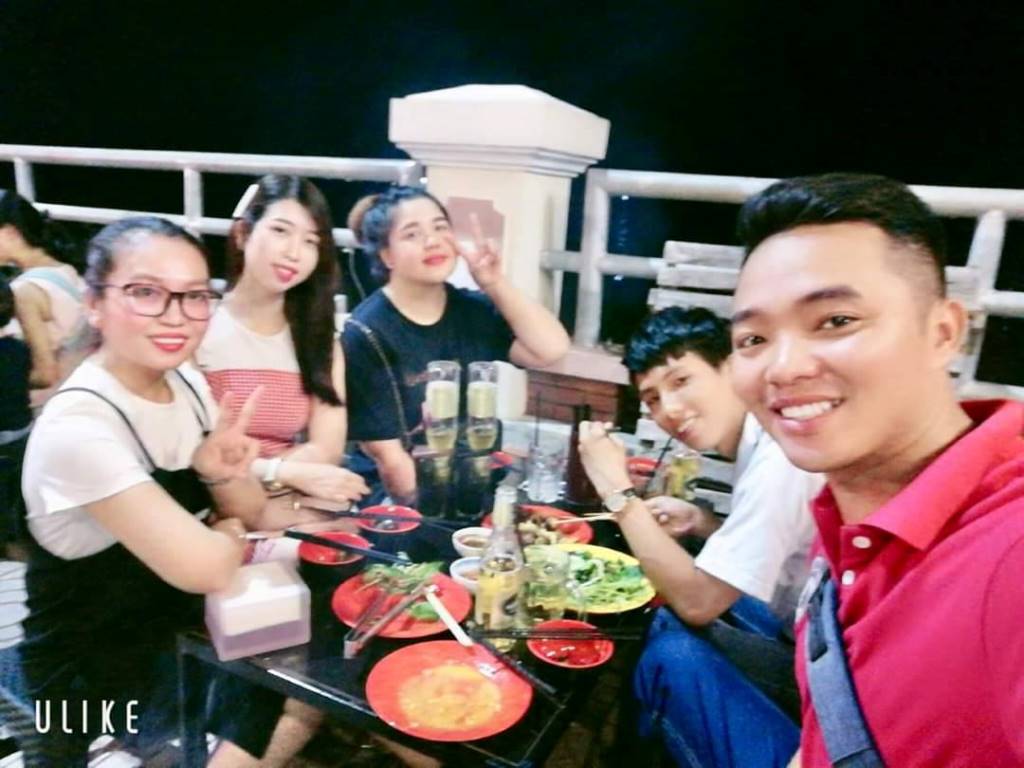 Hấp dẫn ẩm thực đường phố