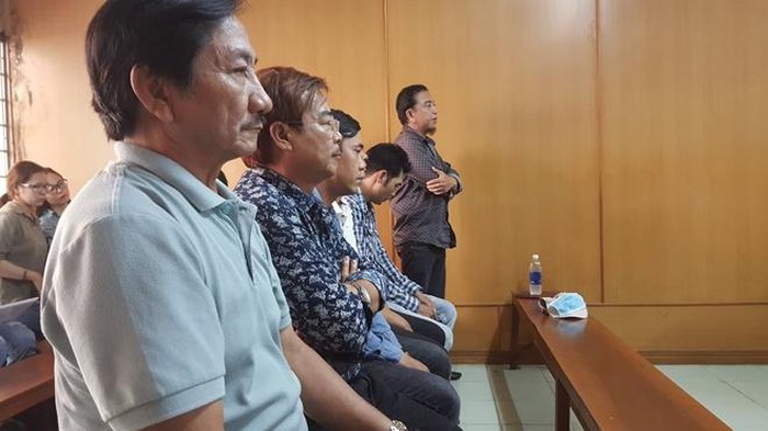 Nghệ sĩ Hồng Tơ hầu tòa vì tội đánh bạc