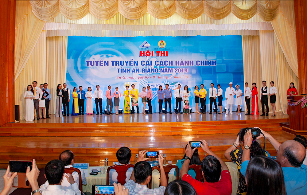 Bế mạc Hội thi tuyên truyền cải cách hành chính tỉnh An Giang năm 2019 Bế mạc Hội thi tuyên truyền cải cách hành chính tỉnh An Giang năm 2019