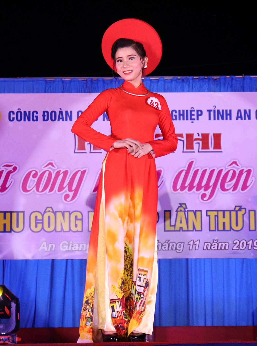 Thí sinh Trần Thị Bảo Trang đoạt giải nhất Hội thi “Nữ công nhân duyên dáng” Thí sinh Trần Thị Bảo Trang đoạt giải nhất Hội thi “Nữ công nhân duyên dáng”