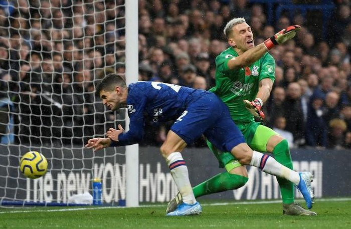 Chelsea chiếm ngôi nhì bảng, Leicester soán đoạt sốc ngôi á quân