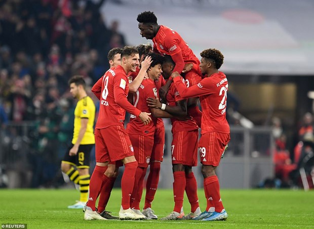 Bayern Munich thắng hủy diệt 4-0 trước Borussia Dortmund