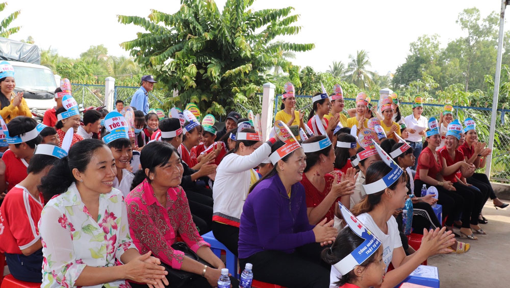 Sôi nổi Hội thi "Công nhân lao động với đảm bảo trật tự an toàn giao thông"