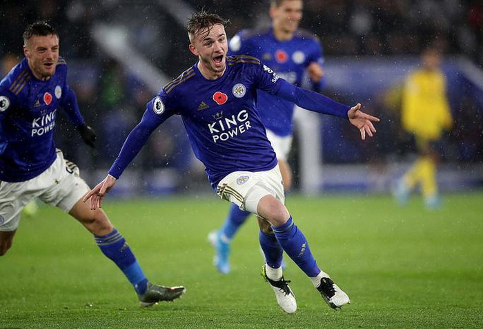 Chelsea chiếm ngôi nhì bảng, Leicester soán đoạt sốc ngôi á quân