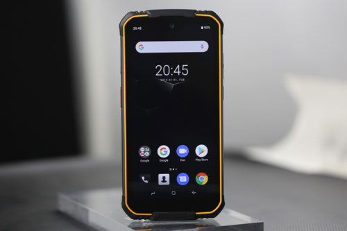 Smartphone ‘nồi đồng cối đa’, pin 6.300 mAh, RAM 6 GB, giá gần 5 triệu