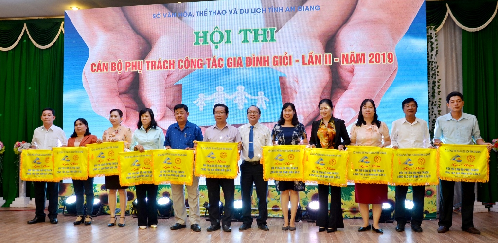 156 thí sinh tham gia Hội thi cán bộ phụ trách công tác gia đình giỏi lần II-2019