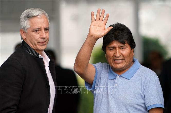 Cựu Tổng thống Bolivia Evo Morales đã tới Mexico tị nạn chính trị