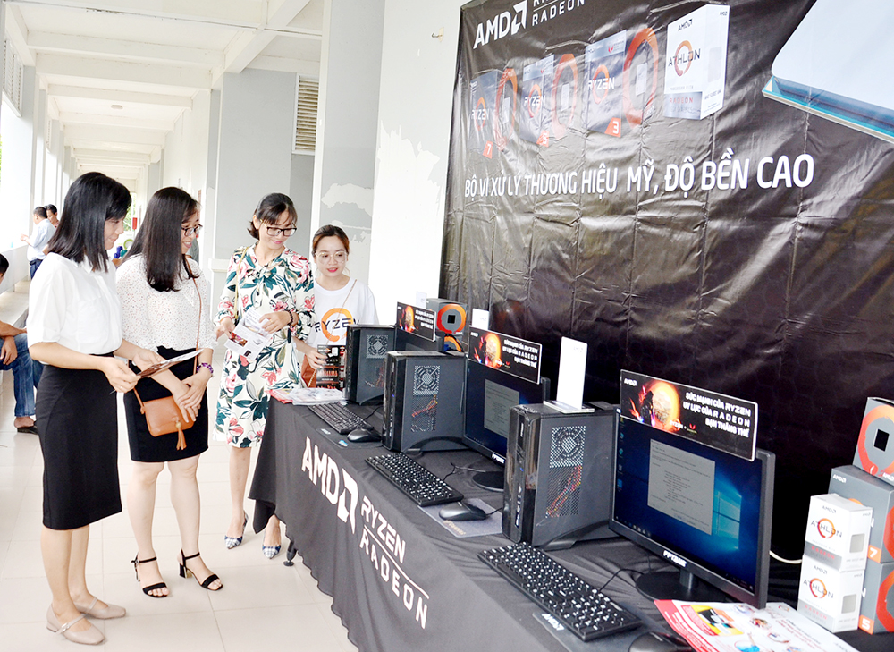 Ứng dụng công nghệ thông tin trong lĩnh vực giáo dục Ứng dụng công nghệ thông tin trong lĩnh vực giáo dục