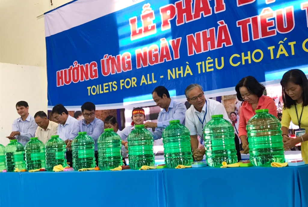 Mít-tinh phát động ngày Nhà vệ sinh thế giới 19-11
