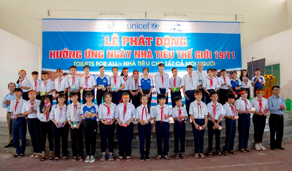Mít-tinh phát động ngày Nhà vệ sinh thế giới 19-11