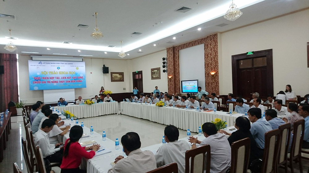 Hội thảo khoa học “Phát triển hợp tác, liên kết, xây dựng chuỗi giá trị nông thủy sản bền vững” Hội thảo khoa học “Phát triển hợp tác, liên kết, xây dựng chuỗi giá trị nông thủy sản bền vững”