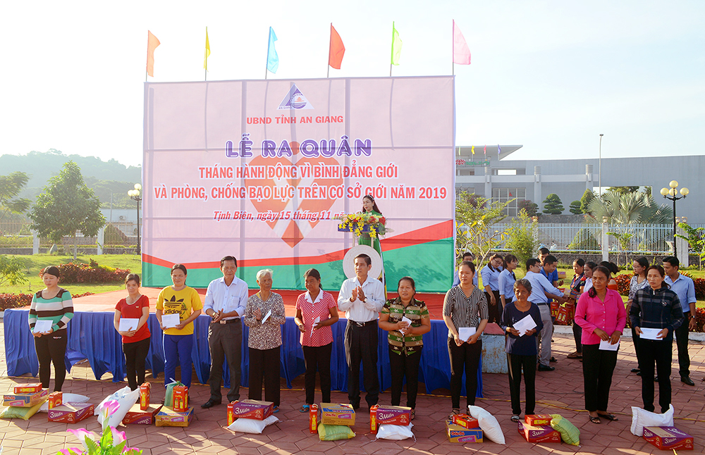 Phát động Tháng hành động vì Bình đẳng giới và phòng, chống bạo lực trên cơ sở giới năm 2019 Phát động Tháng hành động vì Bình đẳng giới và phòng, chống bạo lực trên cơ sở giới năm 2019