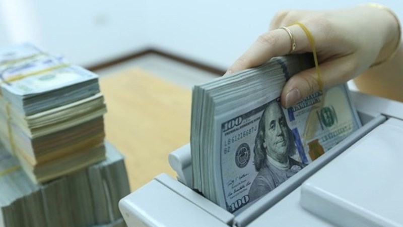 Các ngân hàng thương mại điều chỉnh, giá USD giảm nhẹ