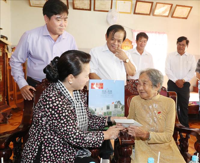 Chủ tịch Quốc hội dự Ngày hội Đại đoàn kết toàn dân tộc tại Trà Vinh